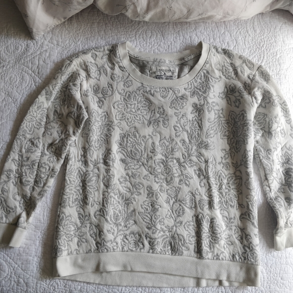 GREY AND CREAM/WHITE TEXTURE CREW PULLOVER